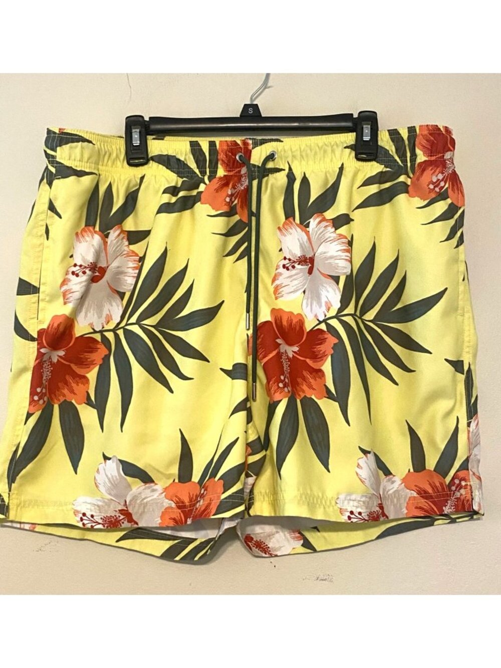 Men's Lands' End Yellow Floral Lined Swim Trunks Size XL 40-42" Waist 6" Inseam